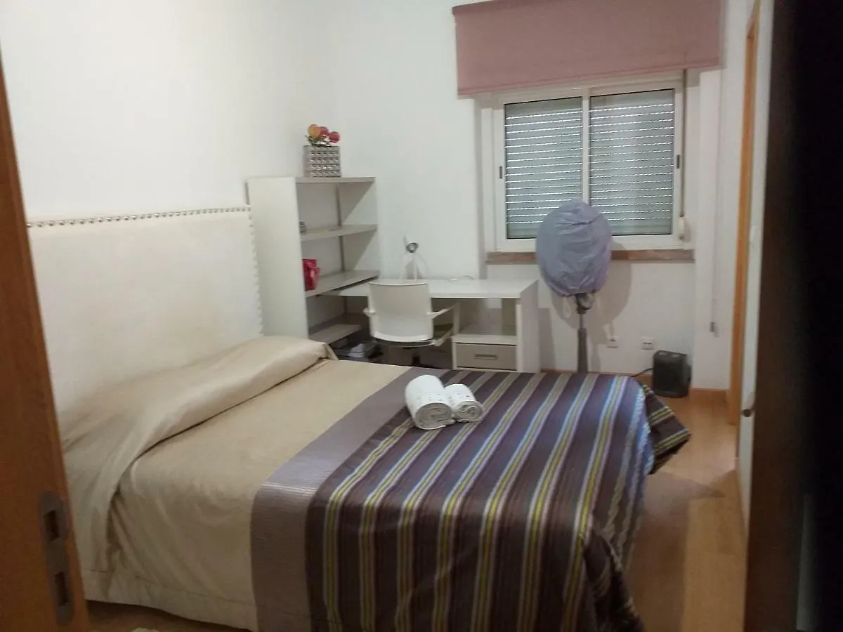 리스본 Alojamento Sete Rios 아파트 홈스테이