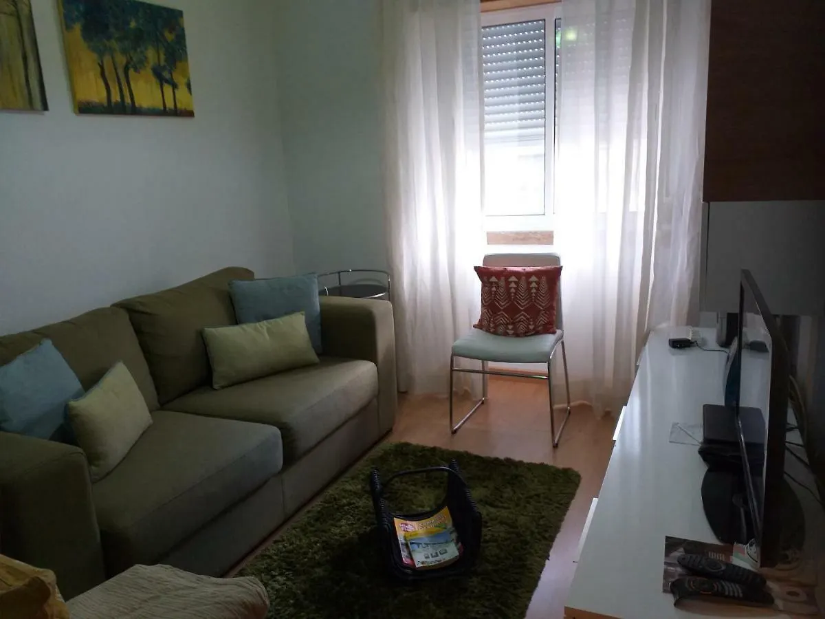 شقة Lisboa  في Alojamento Sete Rios البرتغال